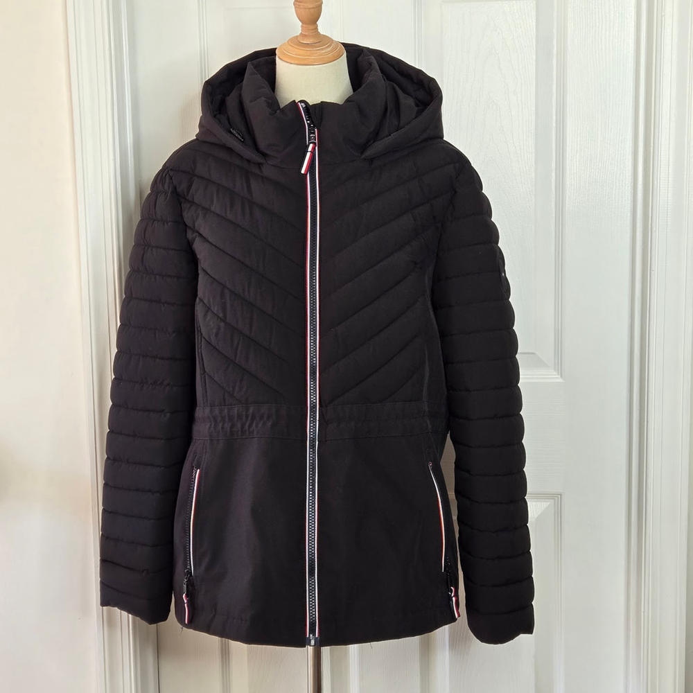Tommy Hilfiger Women's Black Chevron Quilted Hooded Puffer Jacket Sz XL